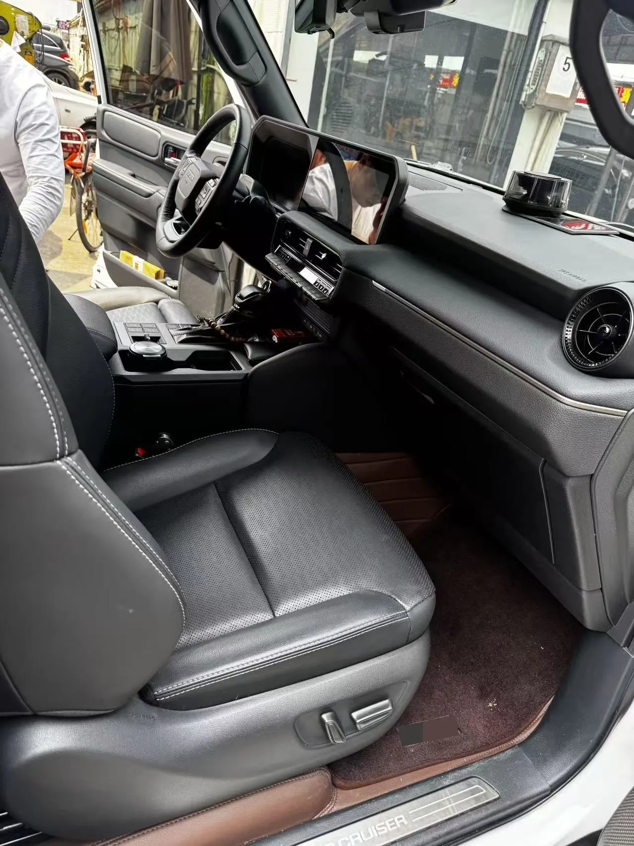 Toyota 2024 Prado HEV 2.4T Wild WX Edition 6-seat Automatic Gear 3