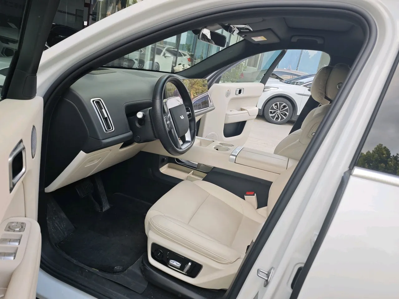 Li 2024 L7 Ultra Automatic 3