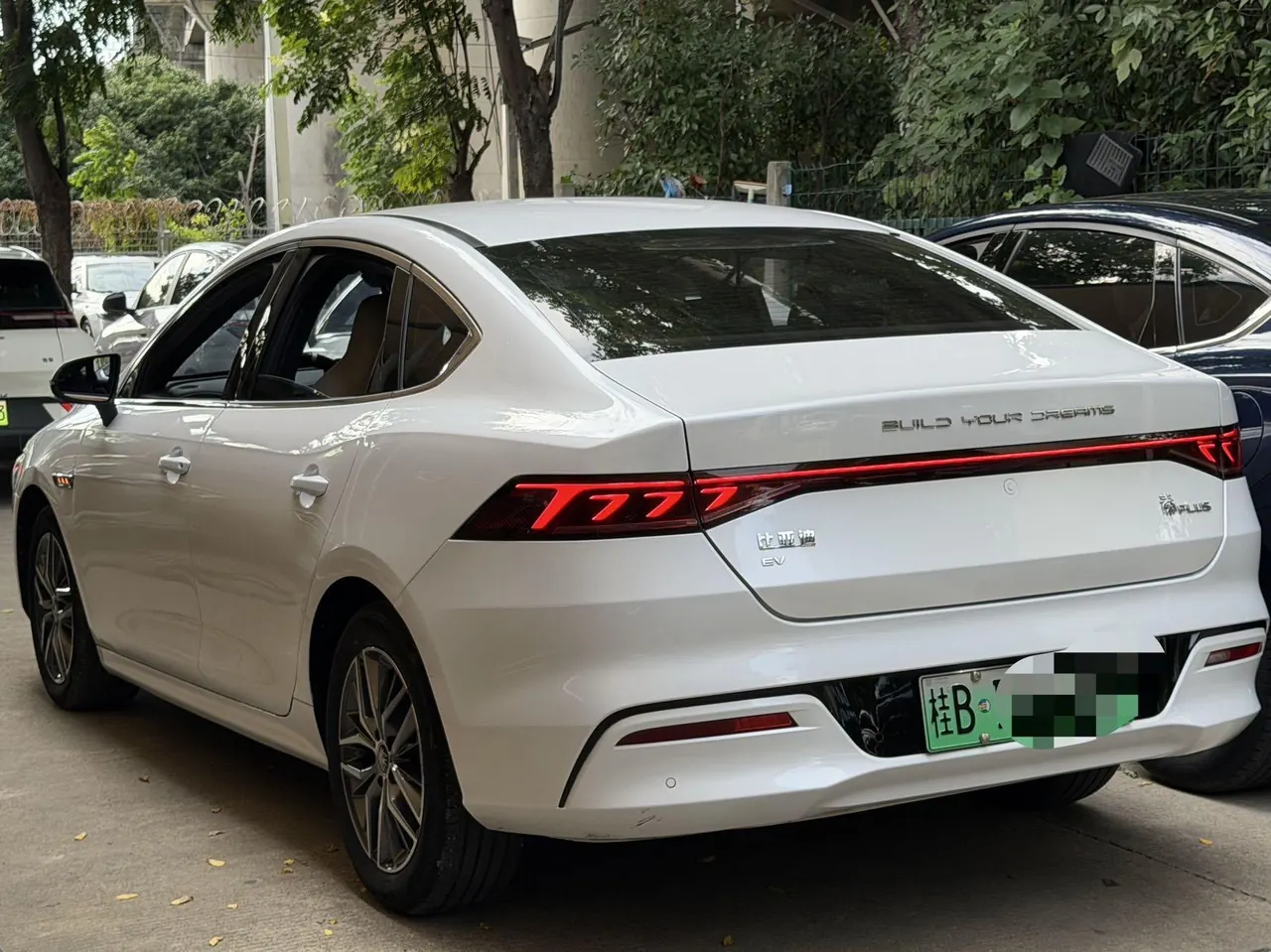 BYD 2021 Qin PLUS EV 500KM Honorable Automatic Gear 3