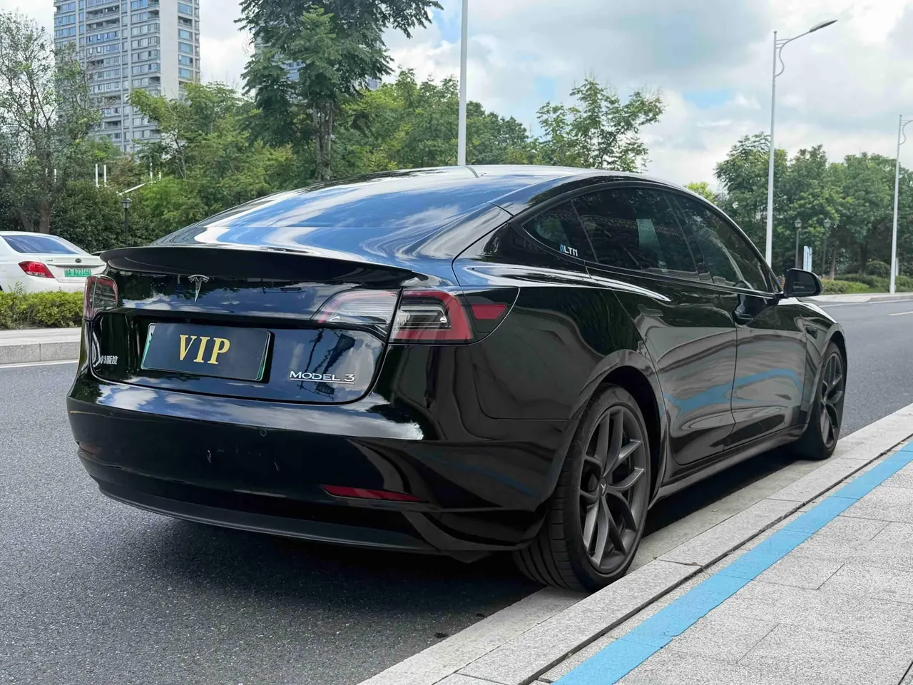 Tesla 2021 Model 3 Performance high-performance all-wheel drive automatic transmission 5