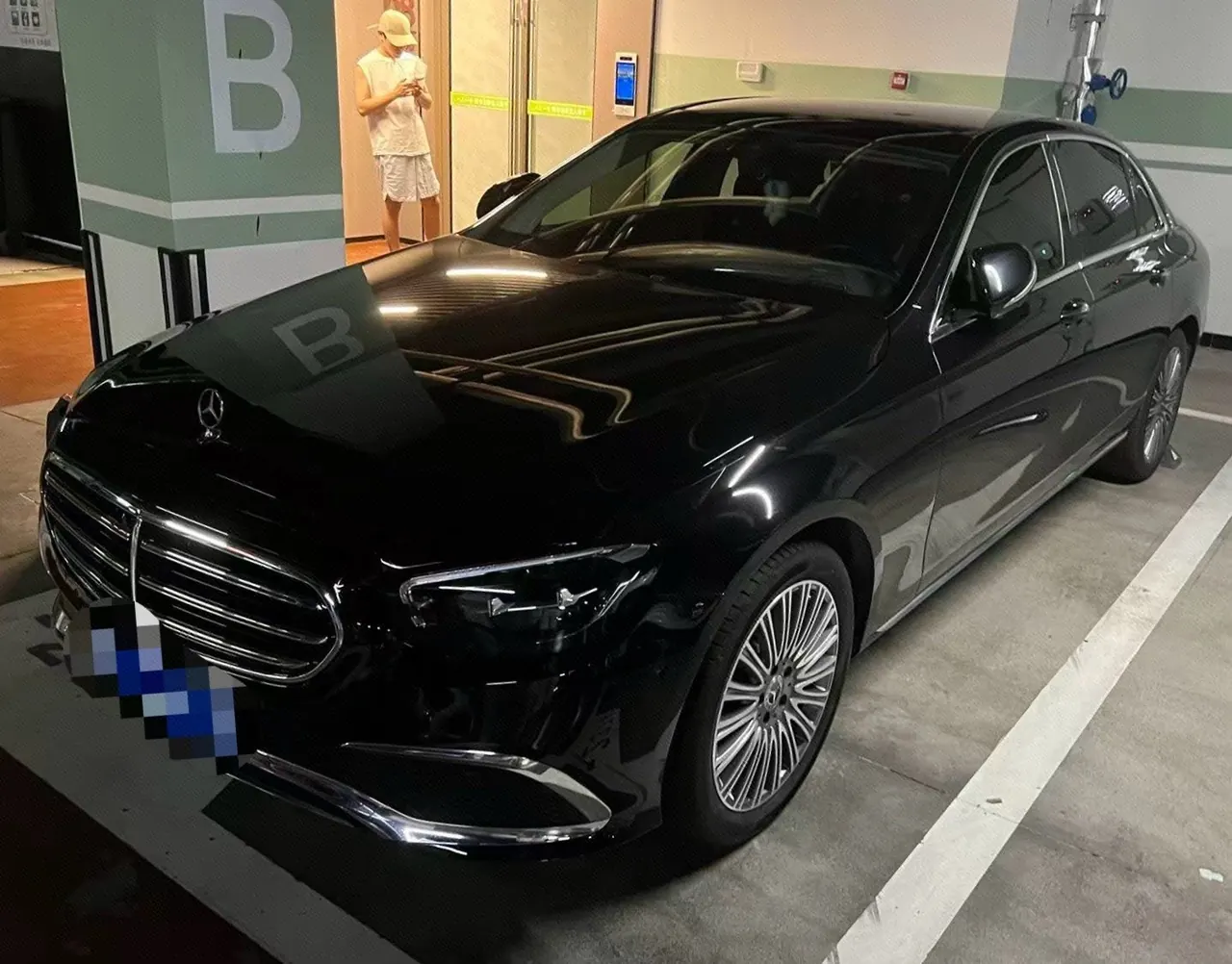 Open image lightbox: Mercedes Benz E Class 2022 E 300 L 2.0T Luxury (Modified 3) Automatic Gear