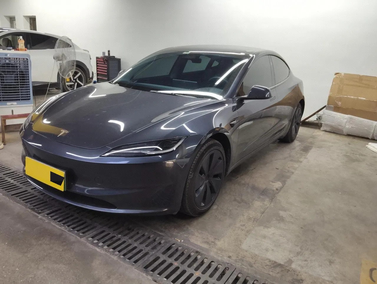 Open image lightbox: Tesla 2023 Model 3 Rejuvenation Edition Rear Wheel Drive Automatic Transmission