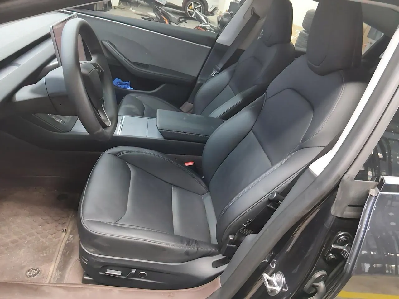 Tesla 2023 Model 3 Rejuvenation Edition Rear Wheel Drive Automatic Transmission 3