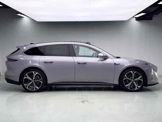 NIO 2025 ET5T 75kWh Touring automatic 3