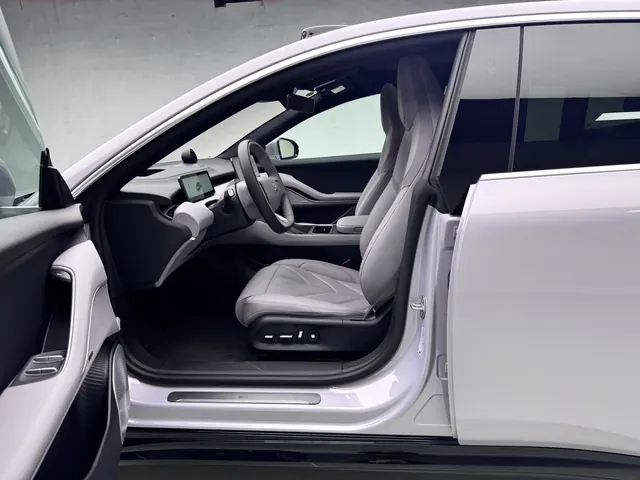 NIO 2025 ET5T 75kWh Touring automatic 5
