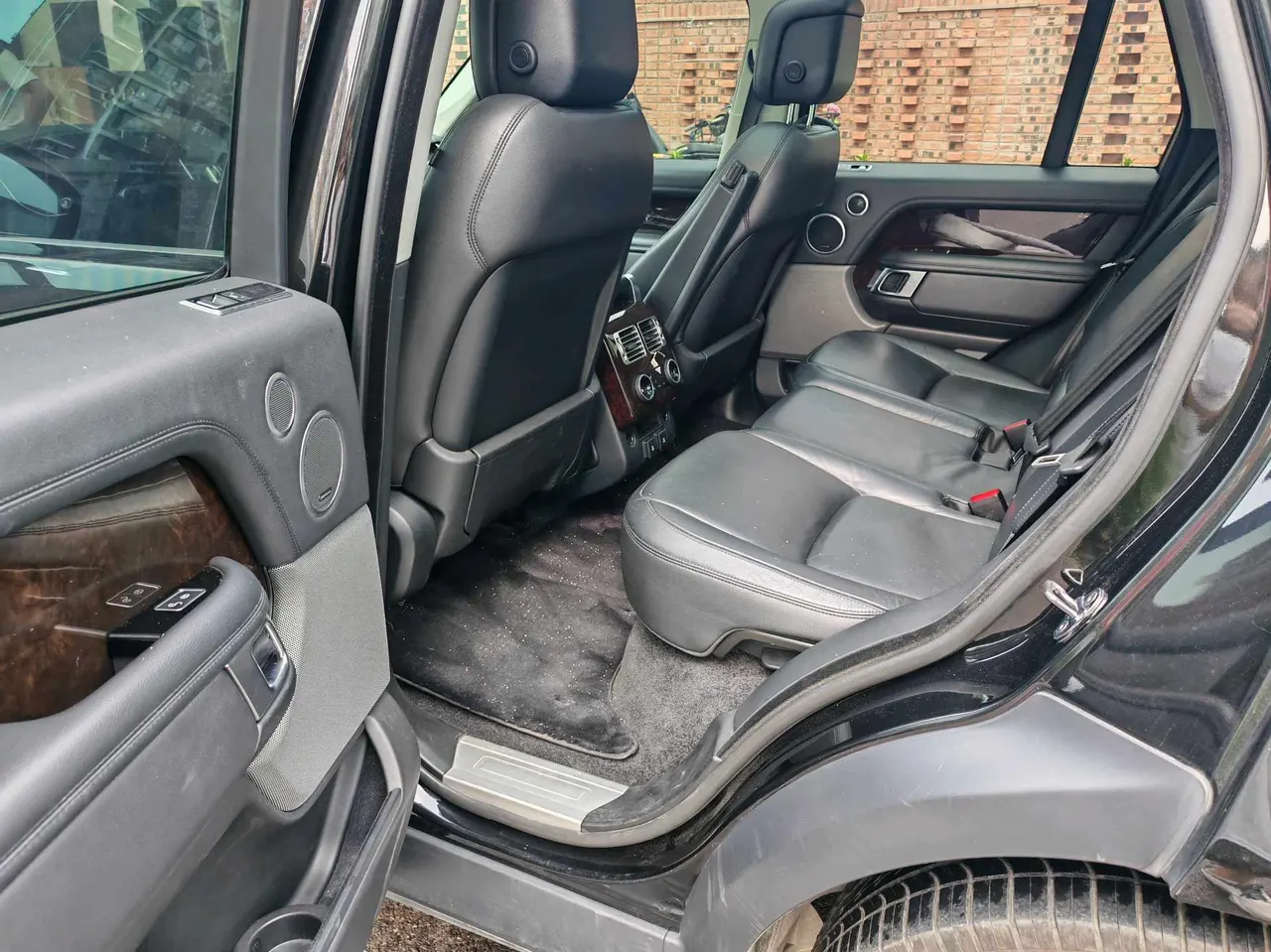 Land Rover Range Rover (Imported) 2020 Range Rover 48V 3.0T L6 Shengshi Edition Automatic Gear 5