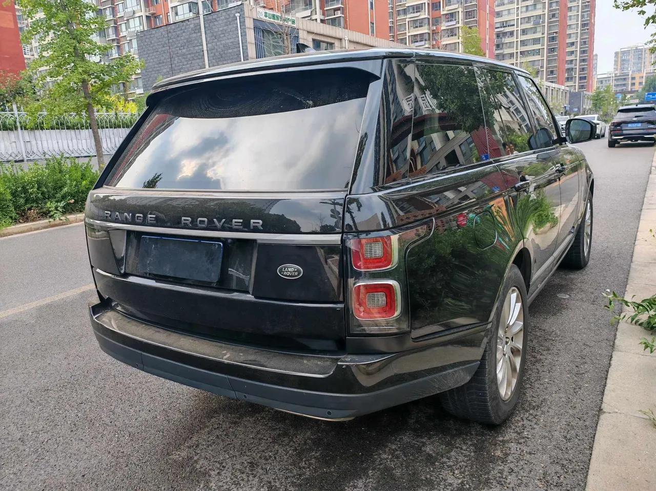 Land Rover Range Rover (Imported) 2020 Range Rover 48V 3.0T L6 Shengshi Edition Automatic Gear 6