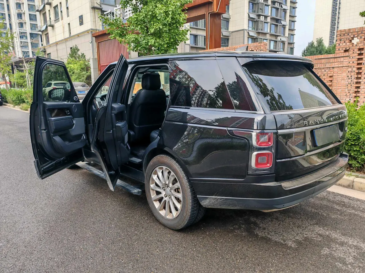 Land Rover Range Rover (Imported) 2020 Range Rover 48V 3.0T L6 Shengshi Edition Automatic Gear 7
