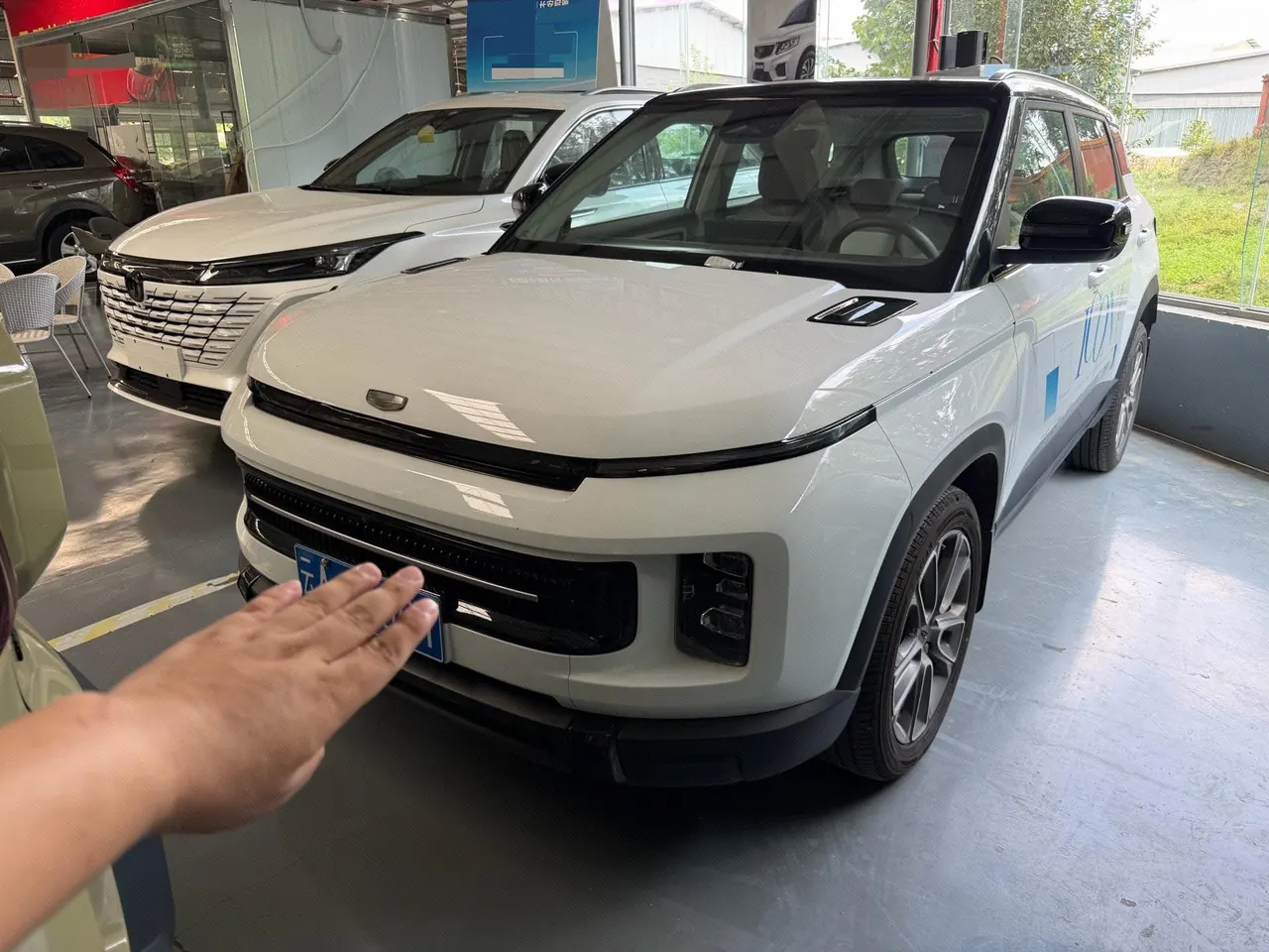 Open image lightbox: Geely 2026 model Icon 1.5TD Chocolate Elegant Edition, automatic transmission