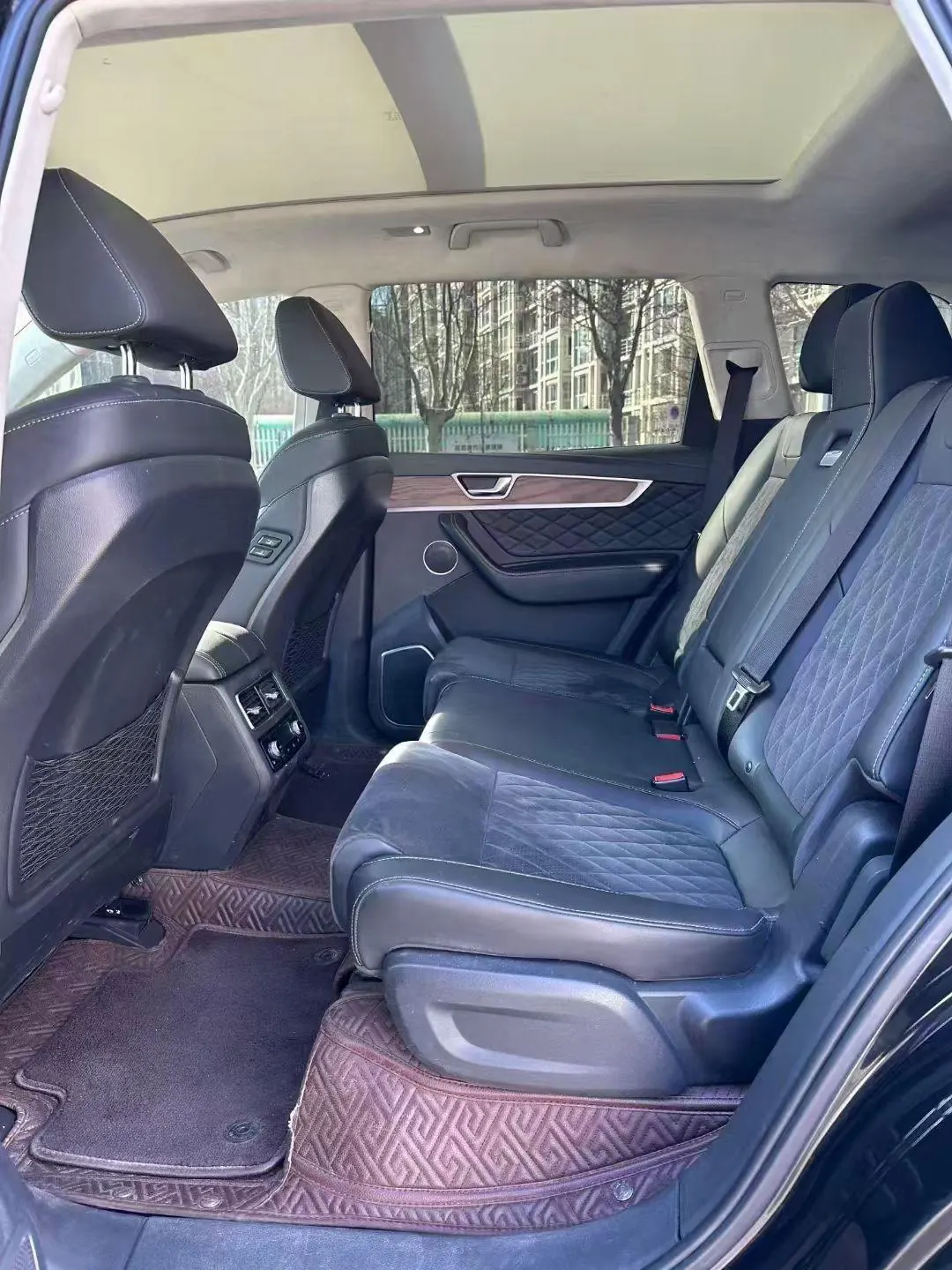 HongQi 2022 HS7 48V 2.0T Two-Drive Smart Union Flag Edition 7-seat Automatic Gear 6