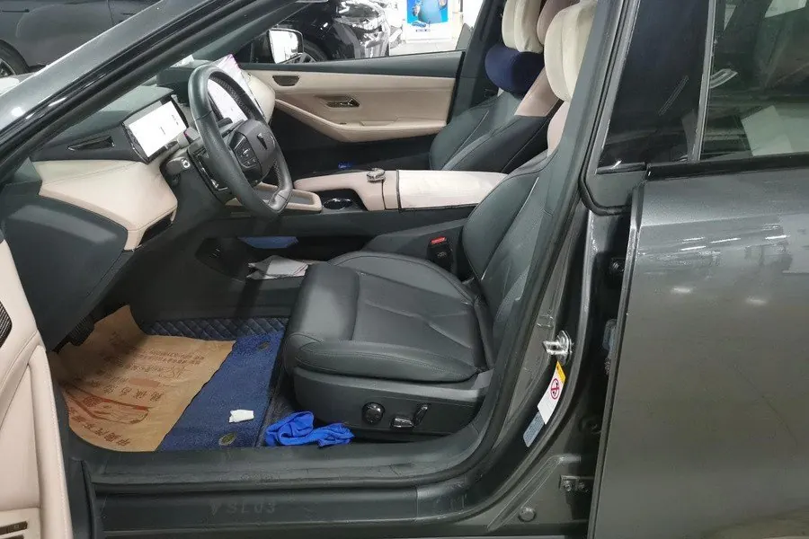 ChangAn Deepal 2022 SL03 1200 Range-extended Automatic Gear 4