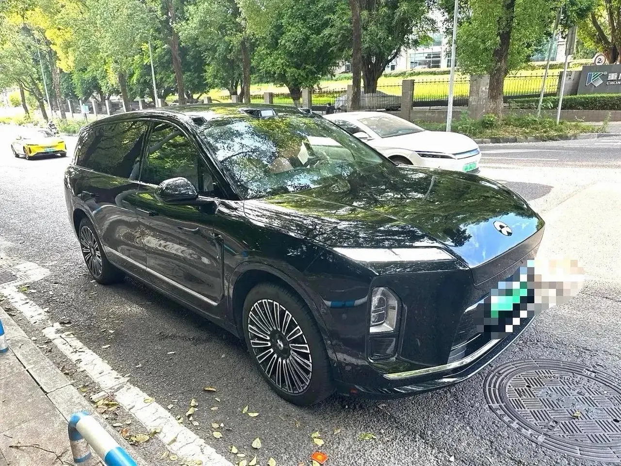 NIO 2026 ES8 6-seat executive deluxe automatic gear 3