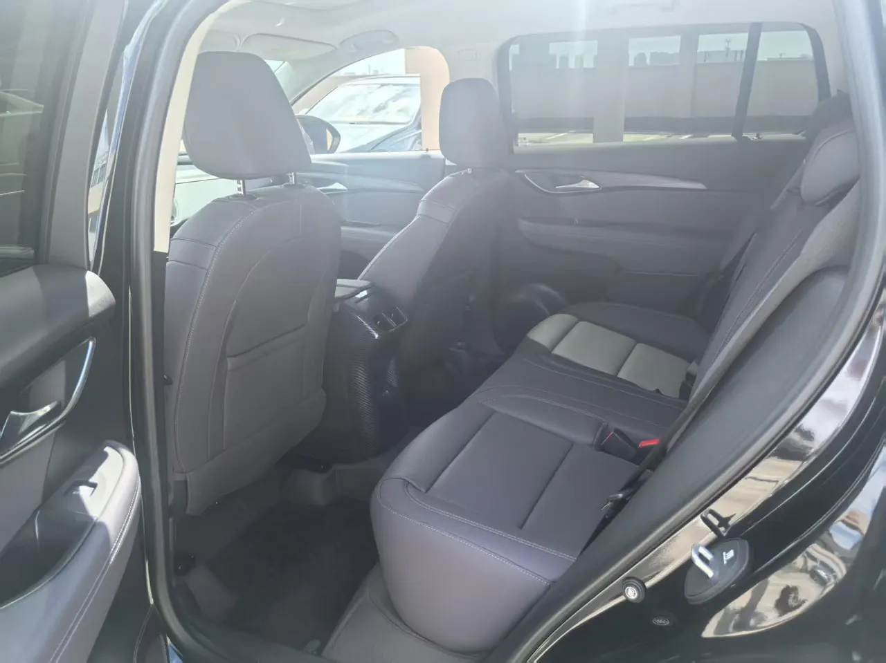Buick 2026 Angkewei Plus 2.0T 28T Two-Drive Platinum Edition Automatic Gear 4