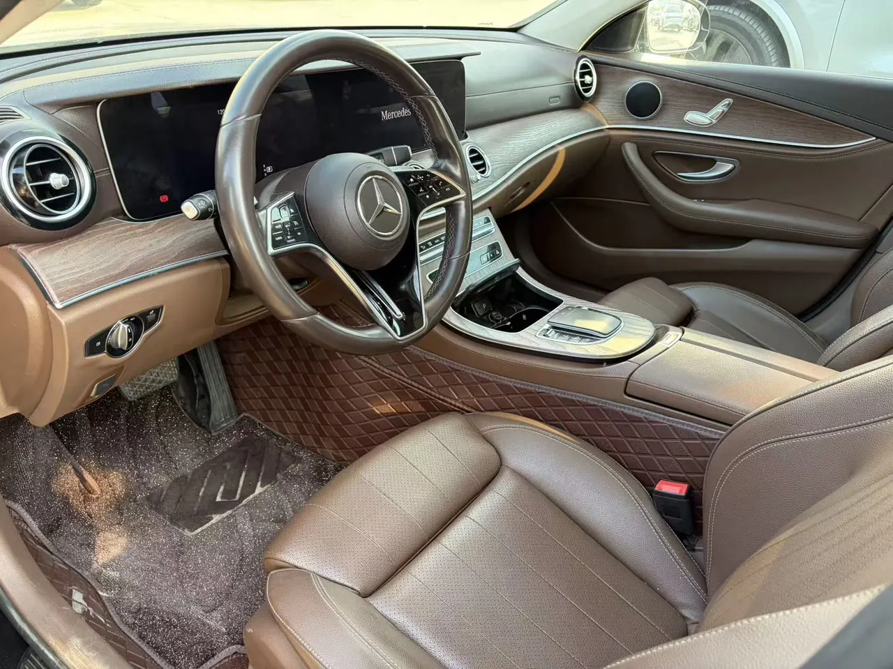 Mercedes Benz E Class 2021 E 260 L 48V 1.5T Automatic 3
