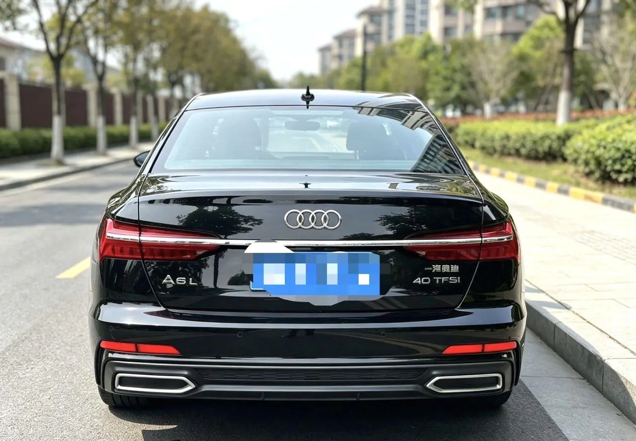 Audi 2022 A6L 2.0TFSI 40TFSI Deluxe Dynamic Automatic 2