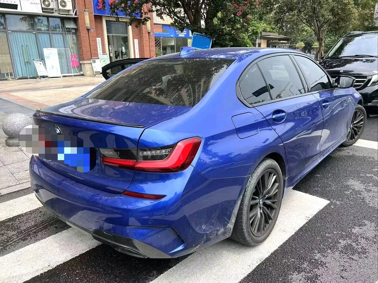 BMW 3 Series 2020 325Li 2.0T M Sports Obsidian Night Kit (Changed) Automatic Gear 6