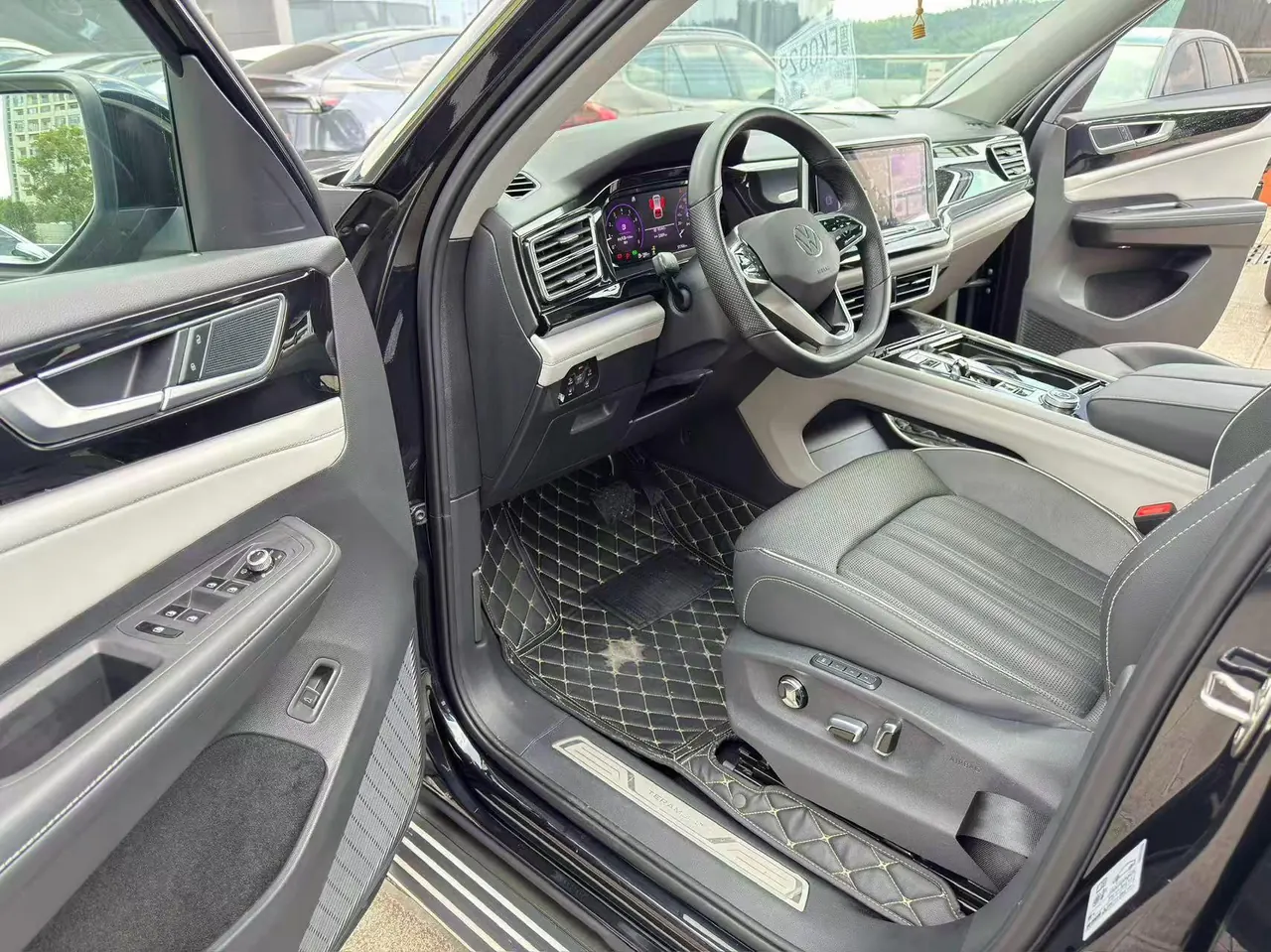 Volkswagen 2022 Tuang 2.0TSI 380TSI Four-wheel Drive Deluxe Edition Automatic Gear 11