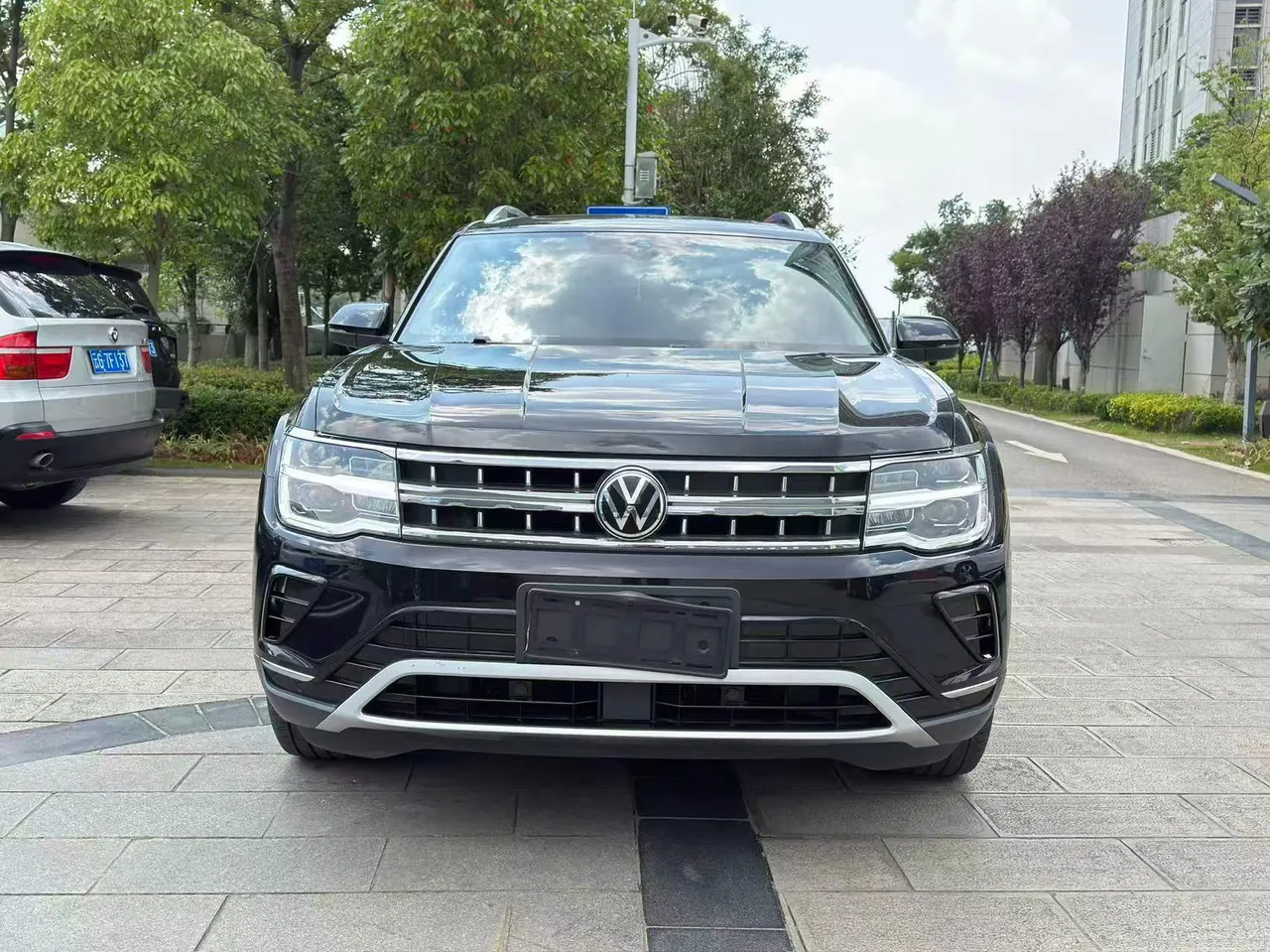 Volkswagen 2022 Tuang 2.0TSI 380TSI Four-wheel Drive Deluxe Edition Automatic Gear 2