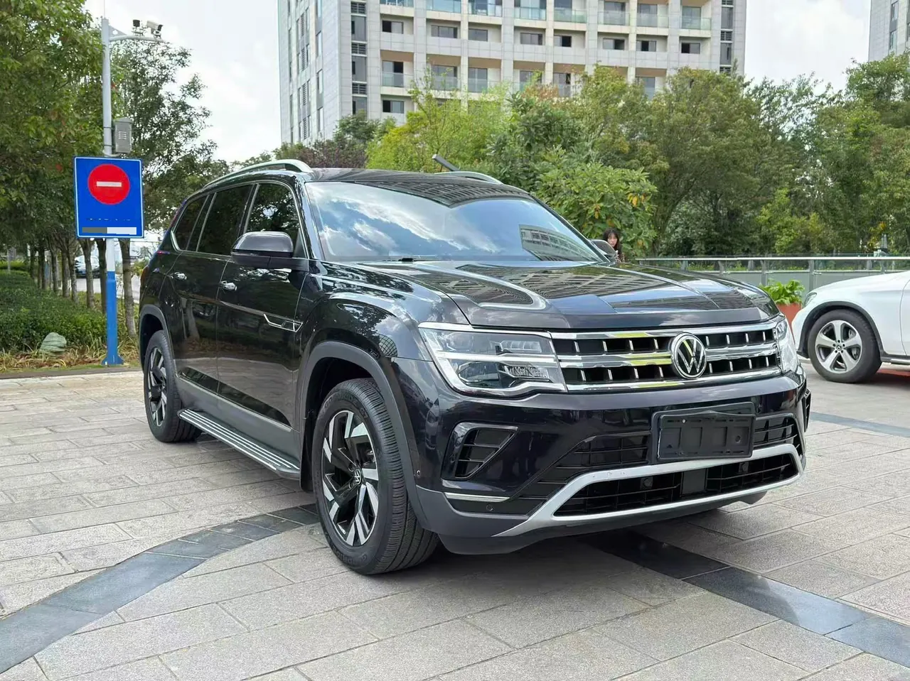 Volkswagen 2022 Tuang 2.0TSI 380TSI Four-wheel Drive Deluxe Edition Automatic Gear 3