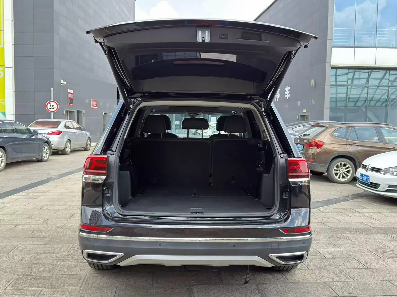 Volkswagen 2022 Tuang 2.0TSI 380TSI Four-wheel Drive Deluxe Edition Automatic Gear 8