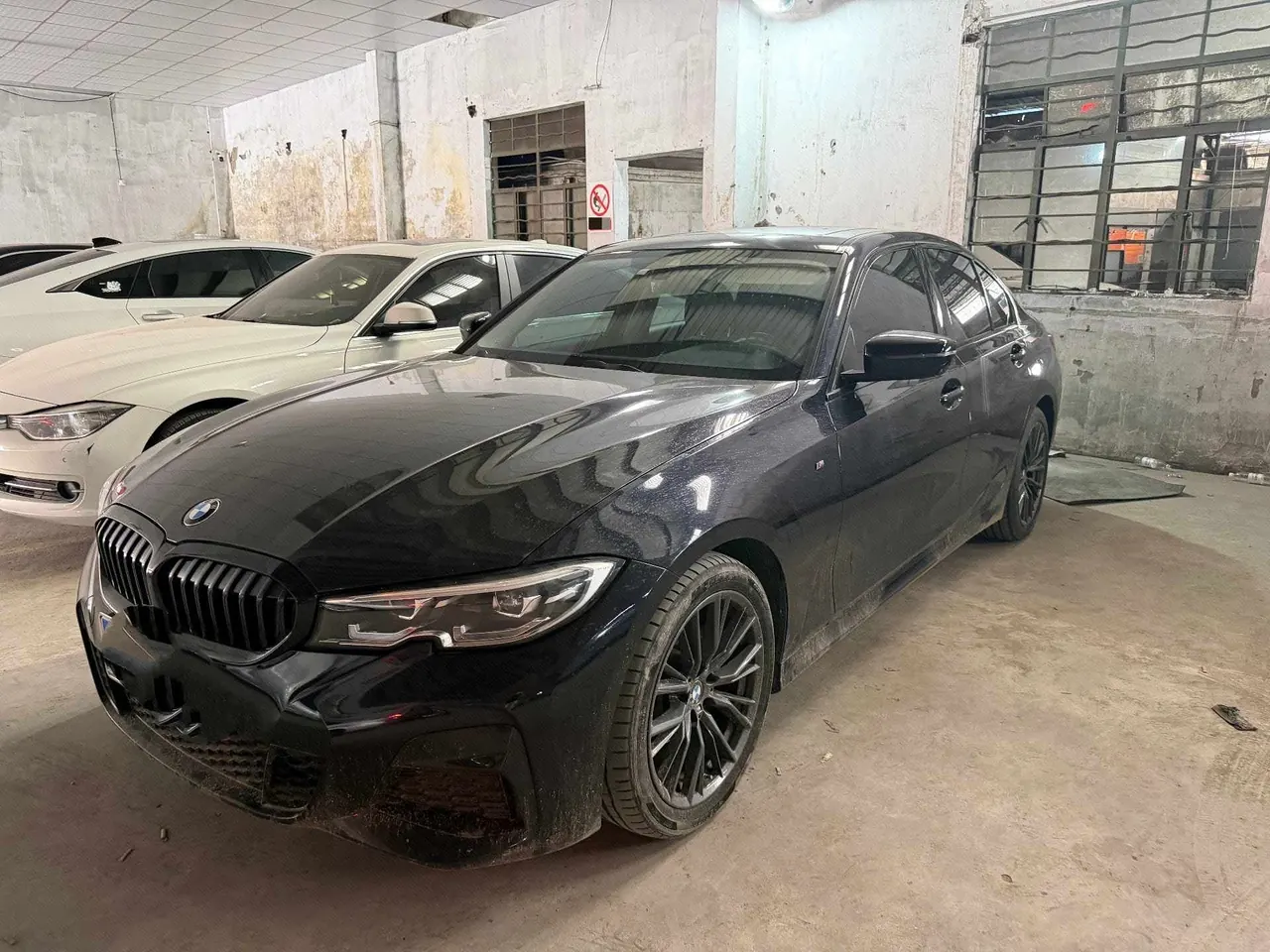 Open image lightbox: BMW 3 Series 2020 325i 2.0T M Sports Obsidian Night Edition Automatic Gear