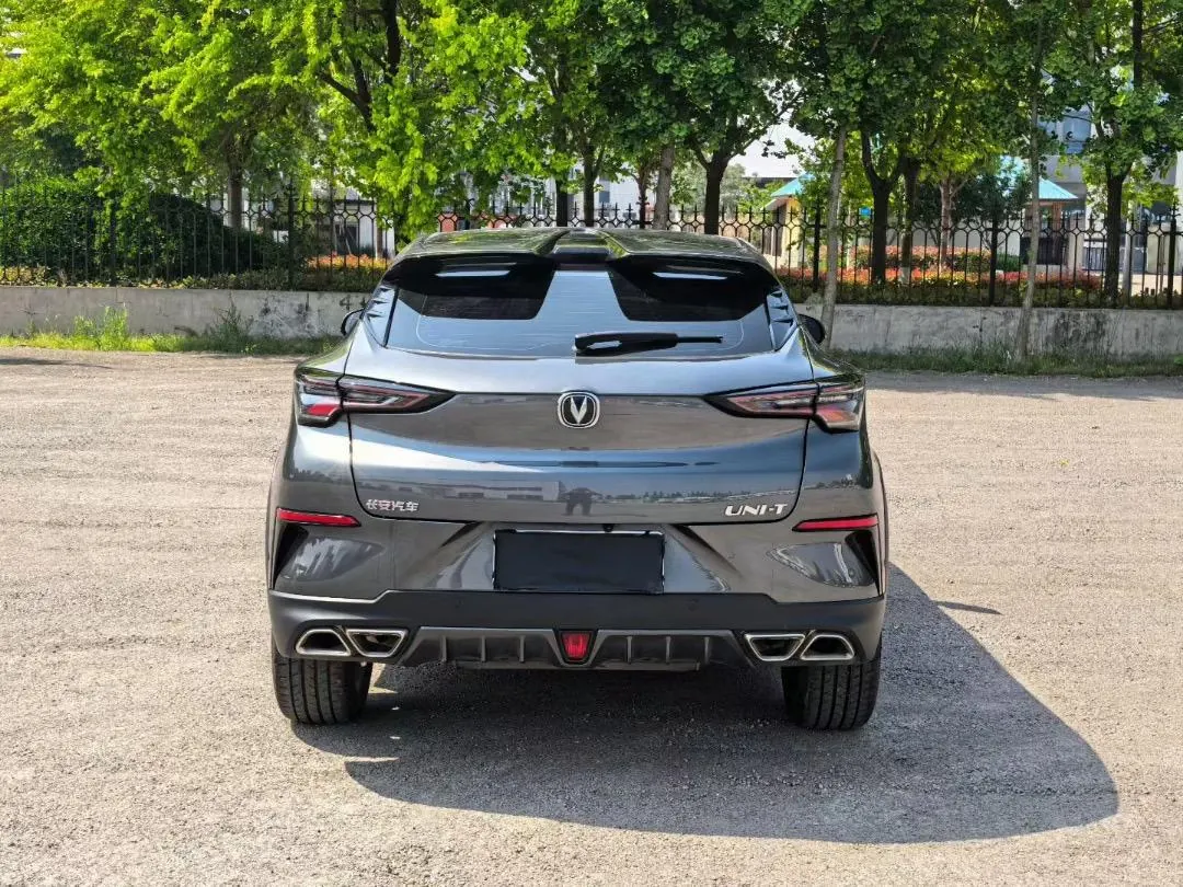 ChangAn 2021 UNI-T 1.5T Sports Flagship Automatic Gear 4