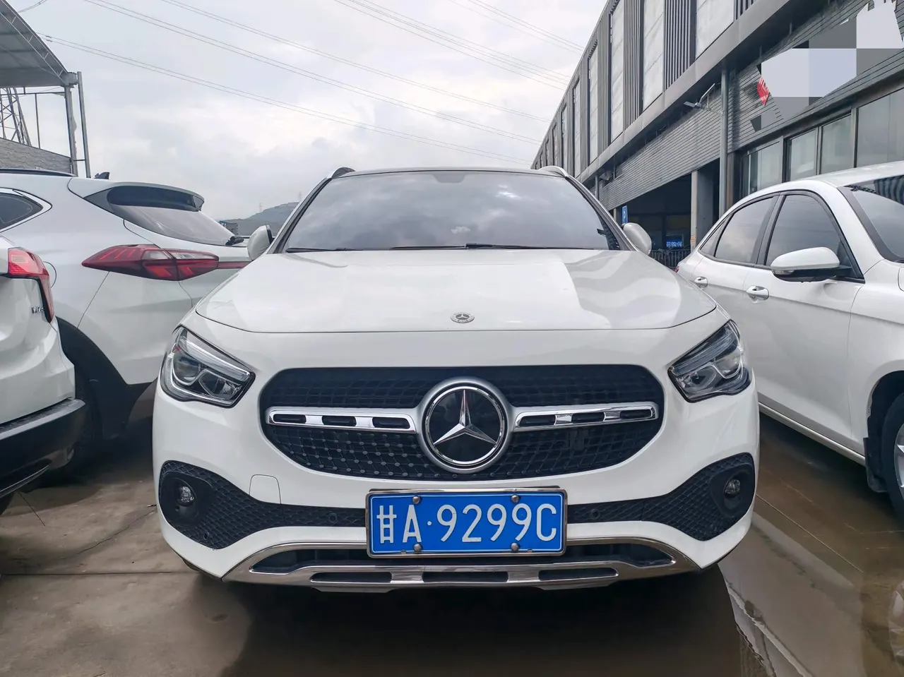 Mercedes Benz 2020 GLA 200 1.3T automatic gear 2