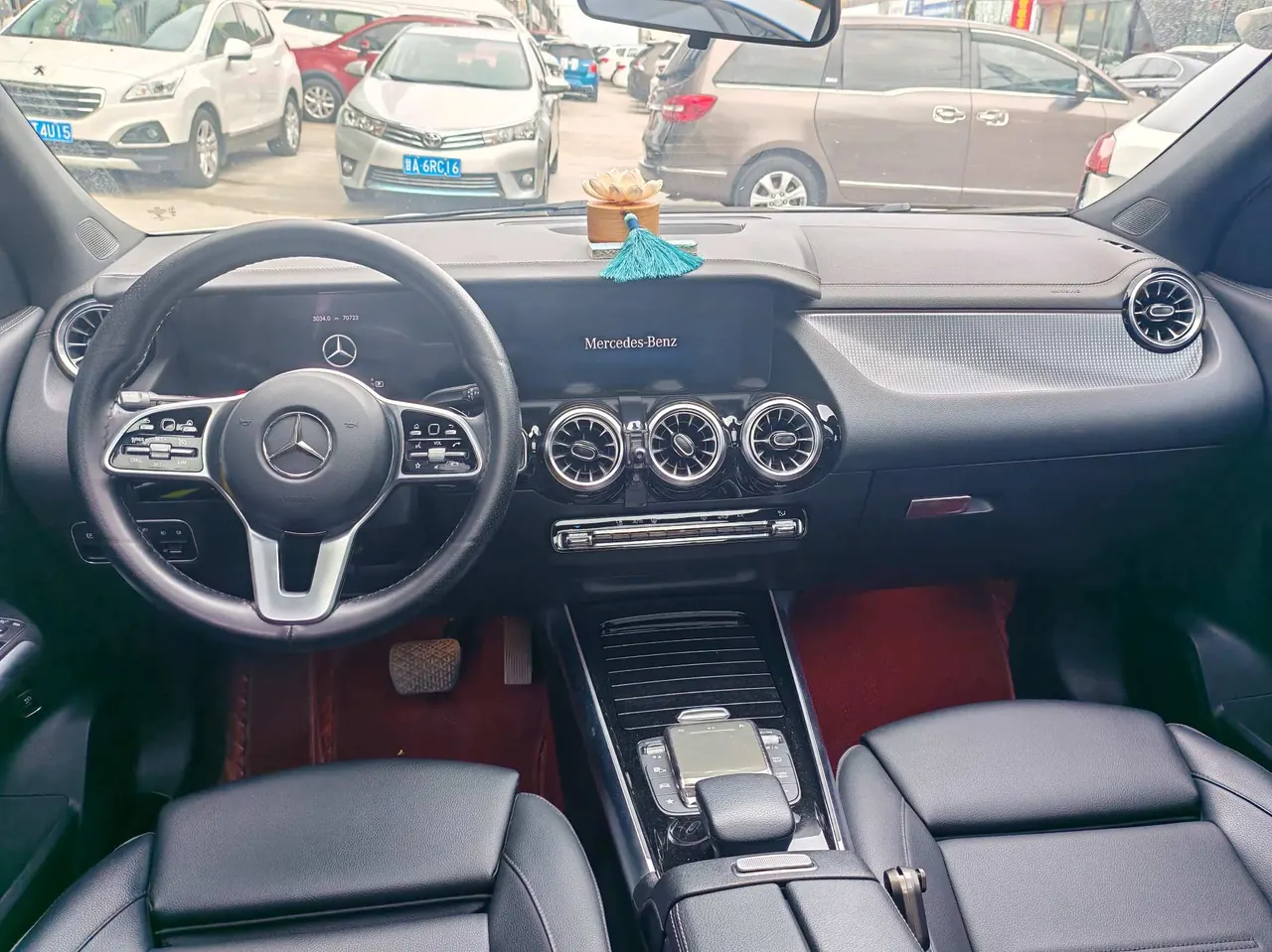 Mercedes Benz 2020 GLA 200 1.3T automatic gear 6