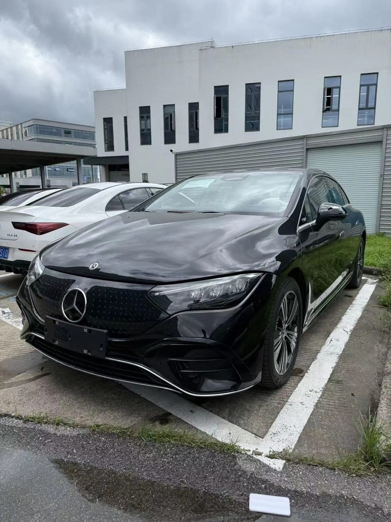 Open image lightbox: Mercedes Benz 2025 EQE 500 4MATIC EQE 500 4MATIC Pioneer Edition Automatic Gear
