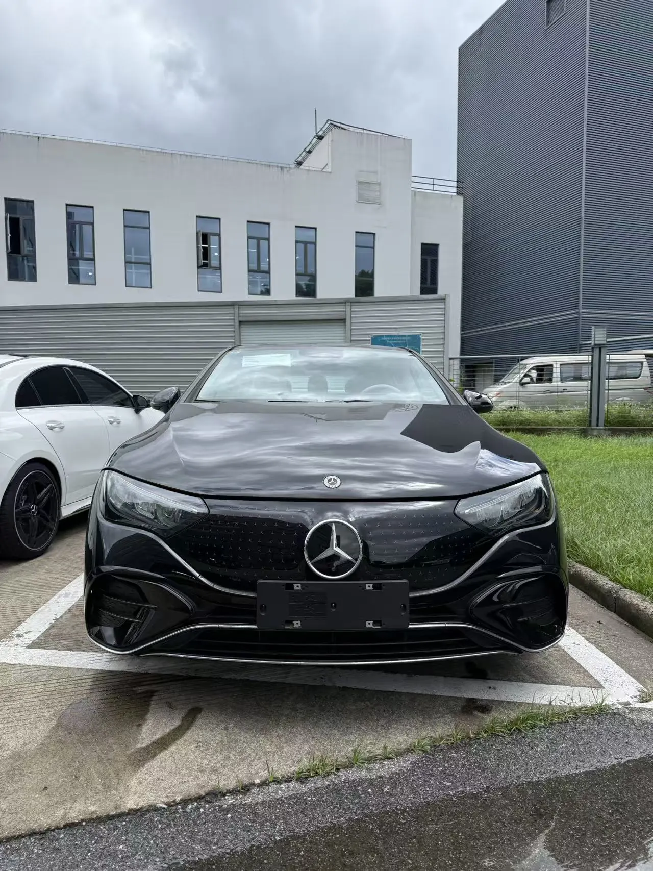 Mercedes Benz 2025 EQE 500 4MATIC EQE 500 4MATIC Pioneer Edition Automatic Gear 3
