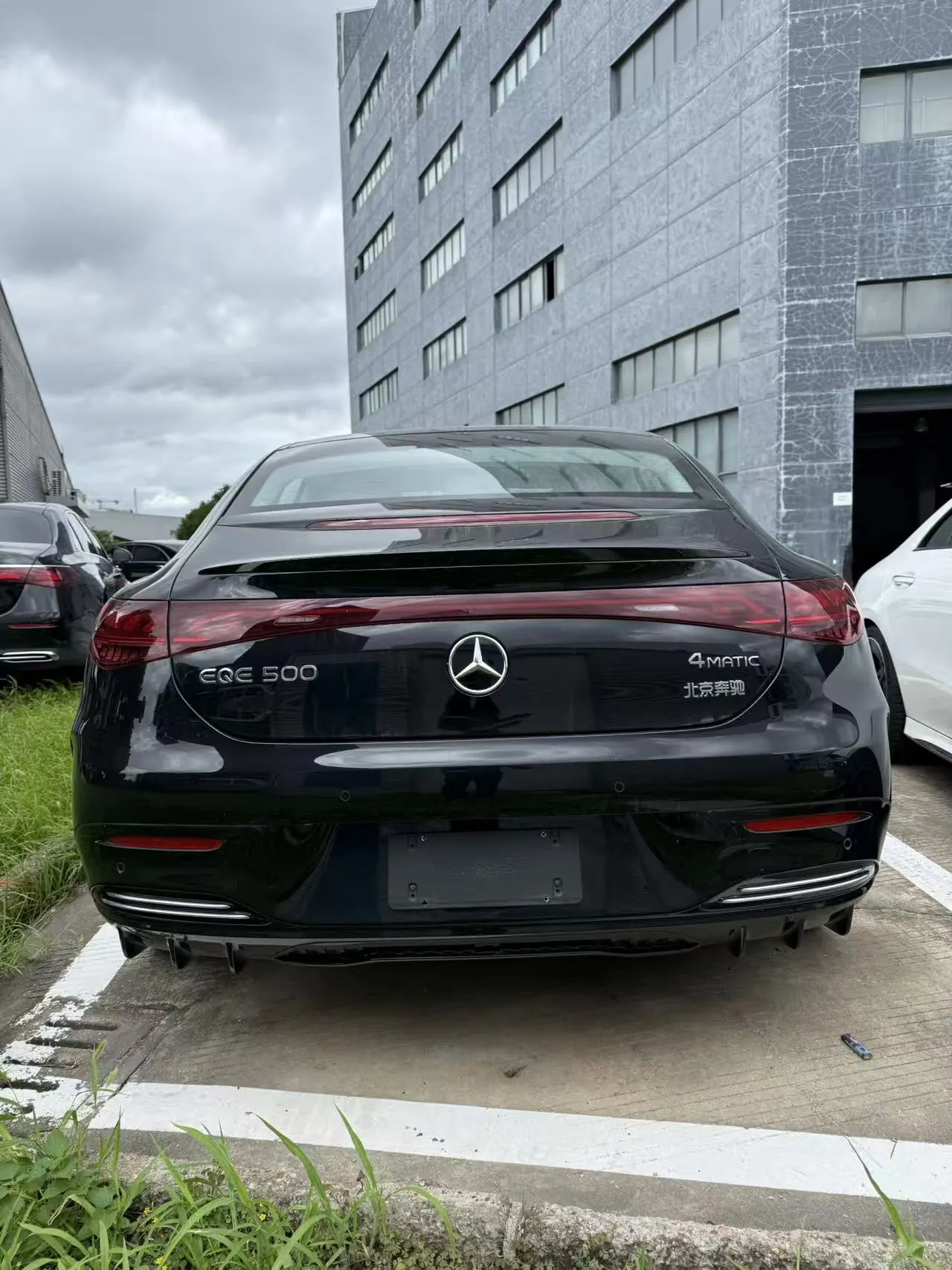 Mercedes Benz 2025 EQE 500 4MATIC EQE 500 4MATIC Pioneer Edition Automatic Gear 4