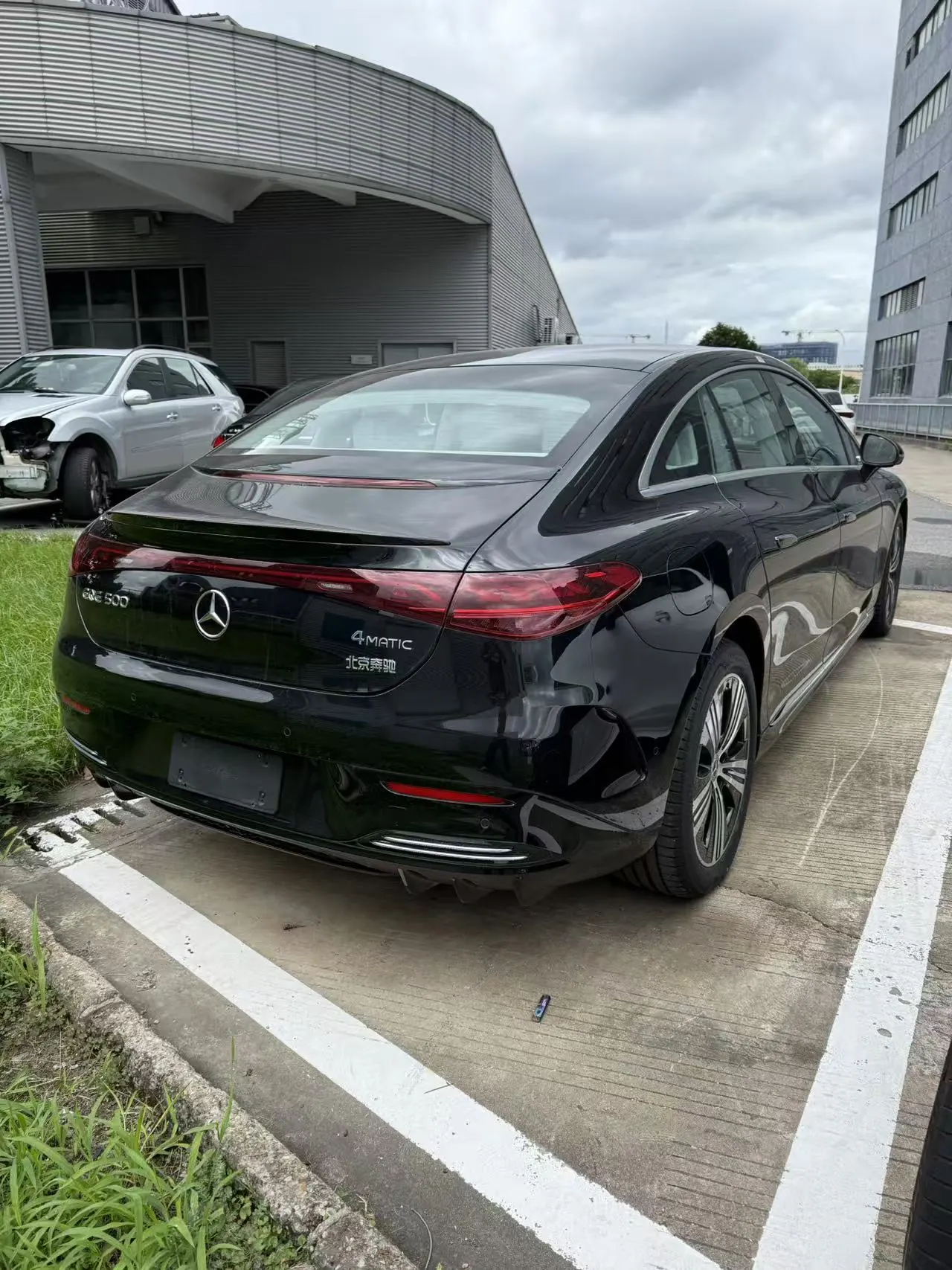 Mercedes Benz 2025 EQE 500 4MATIC EQE 500 4MATIC Pioneer Edition Automatic Gear 6