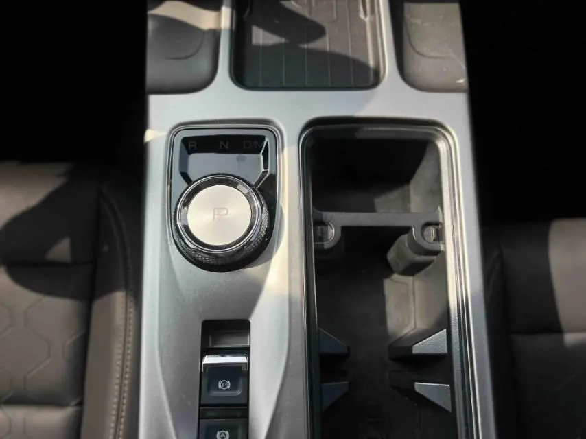 Haval 2024 big dog 2.0T Chinese garden dog version automatic gear 9