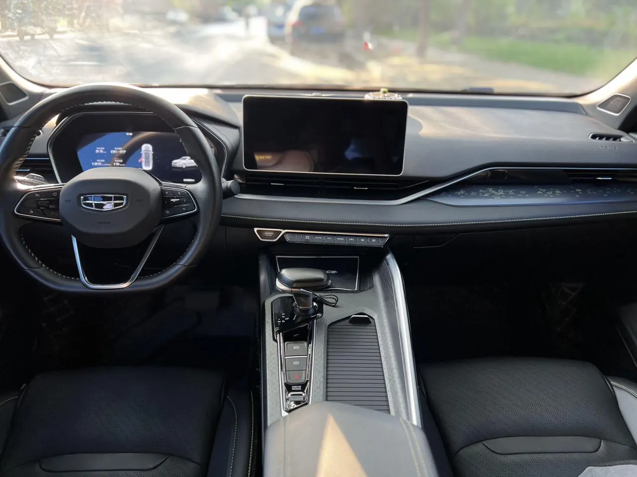 Geely 2023 Xingrui 1.5TD Kunlun Edition Automatic Gear 3