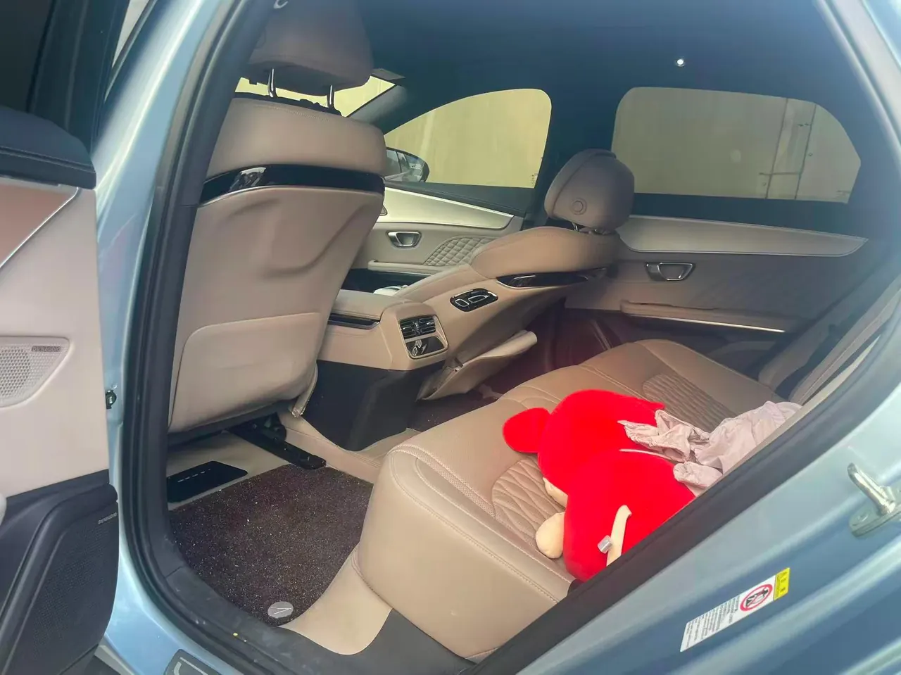 BYD 2025 Han EV 605KM noble automatic gear 4