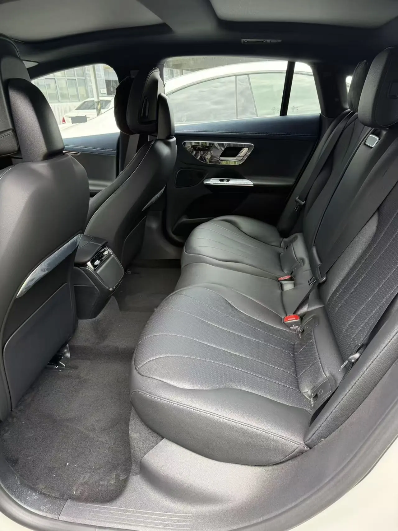 Mercedes Benz 2025 EQE 500 4MATIC EQE 500 4MATIC Deluxe Edition Automatic Gear 9