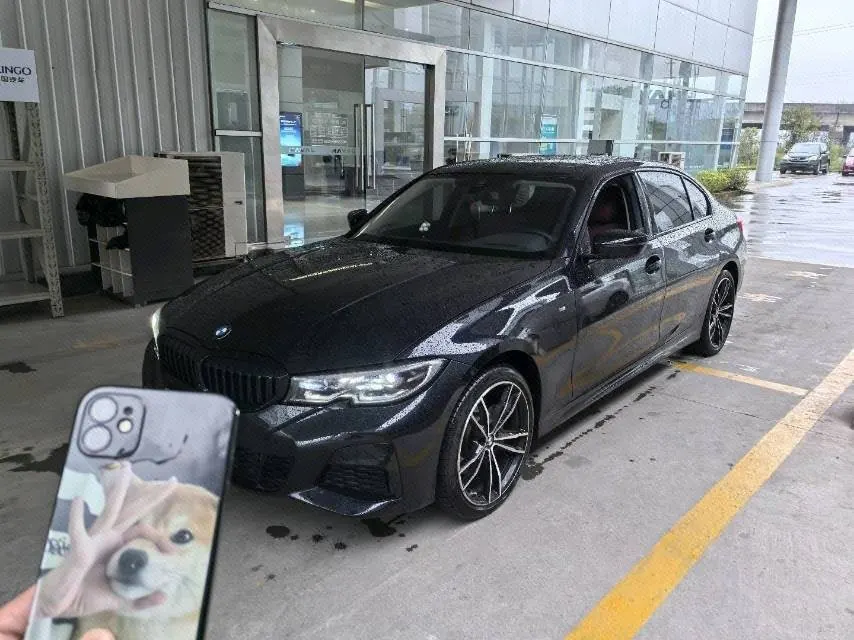 Open image lightbox: BMW 3 Series 2025 330Li 2.0T M Sports Obsidian Night Suit Automatic Gear