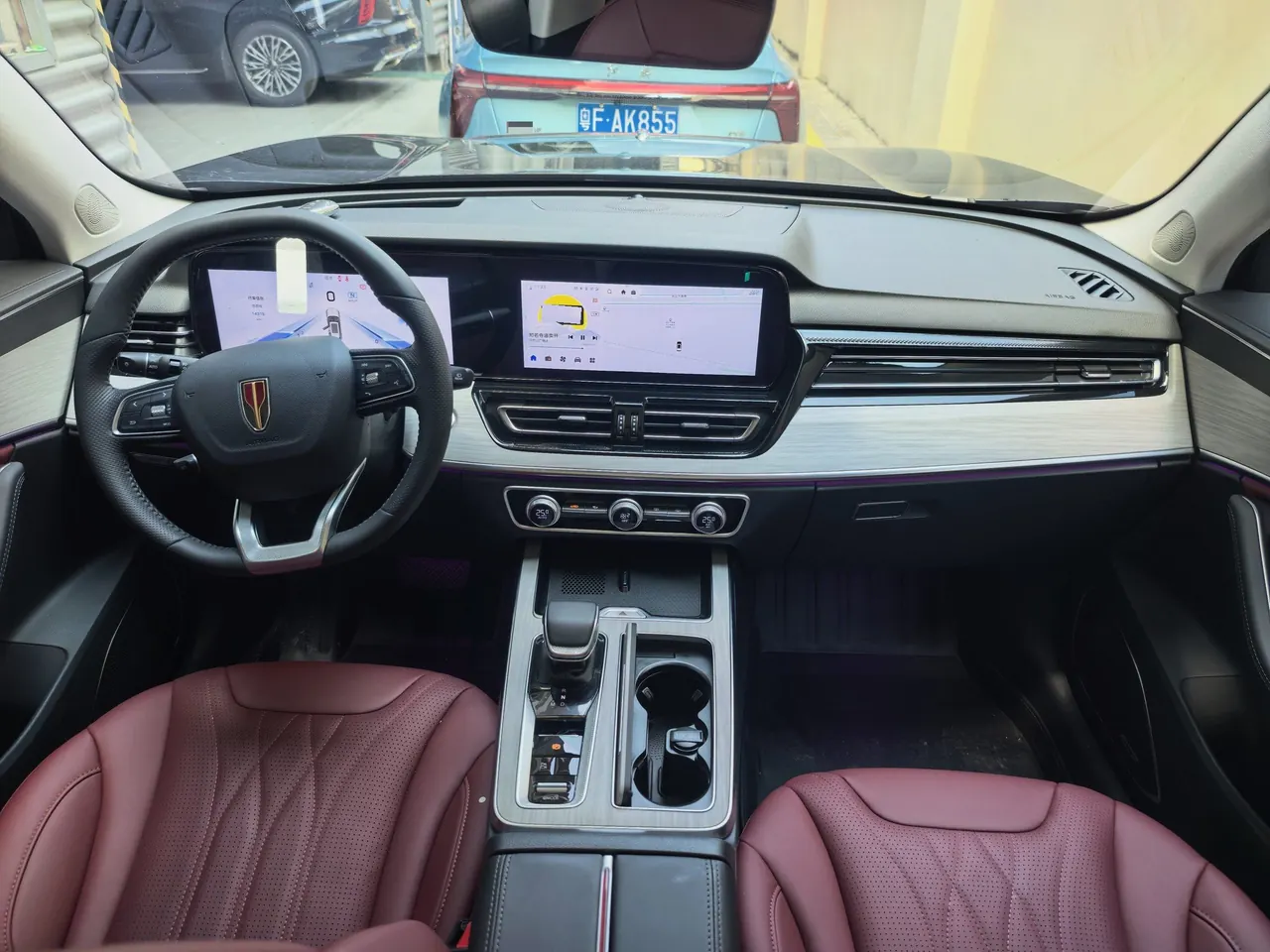 HongQi 2025 HS5 2.0T Two-Drive Flag Enjoy Pro Edition Automatic Gear 8