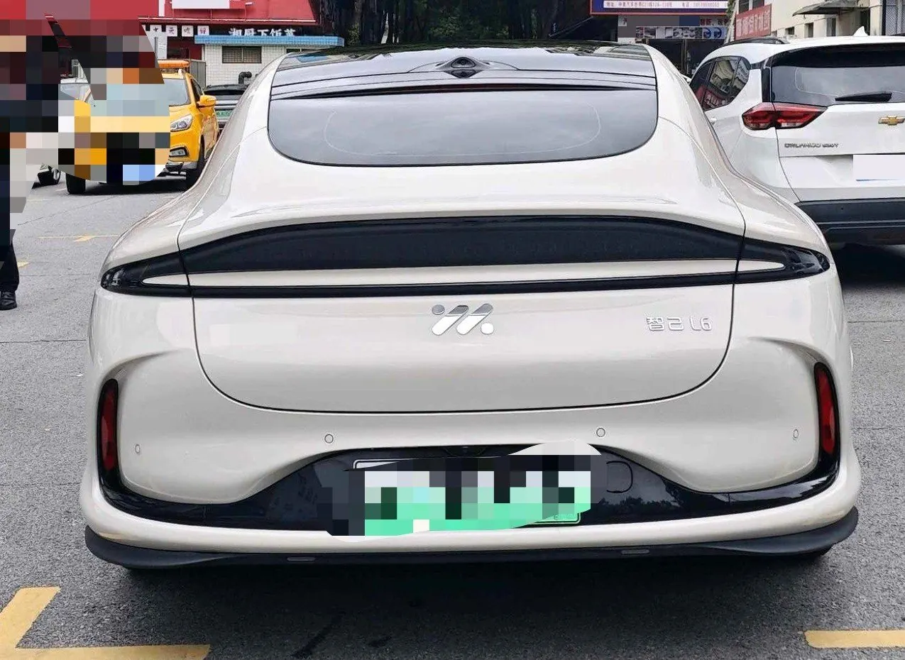 IM 2025 IM L6 Max automatic transmission 8