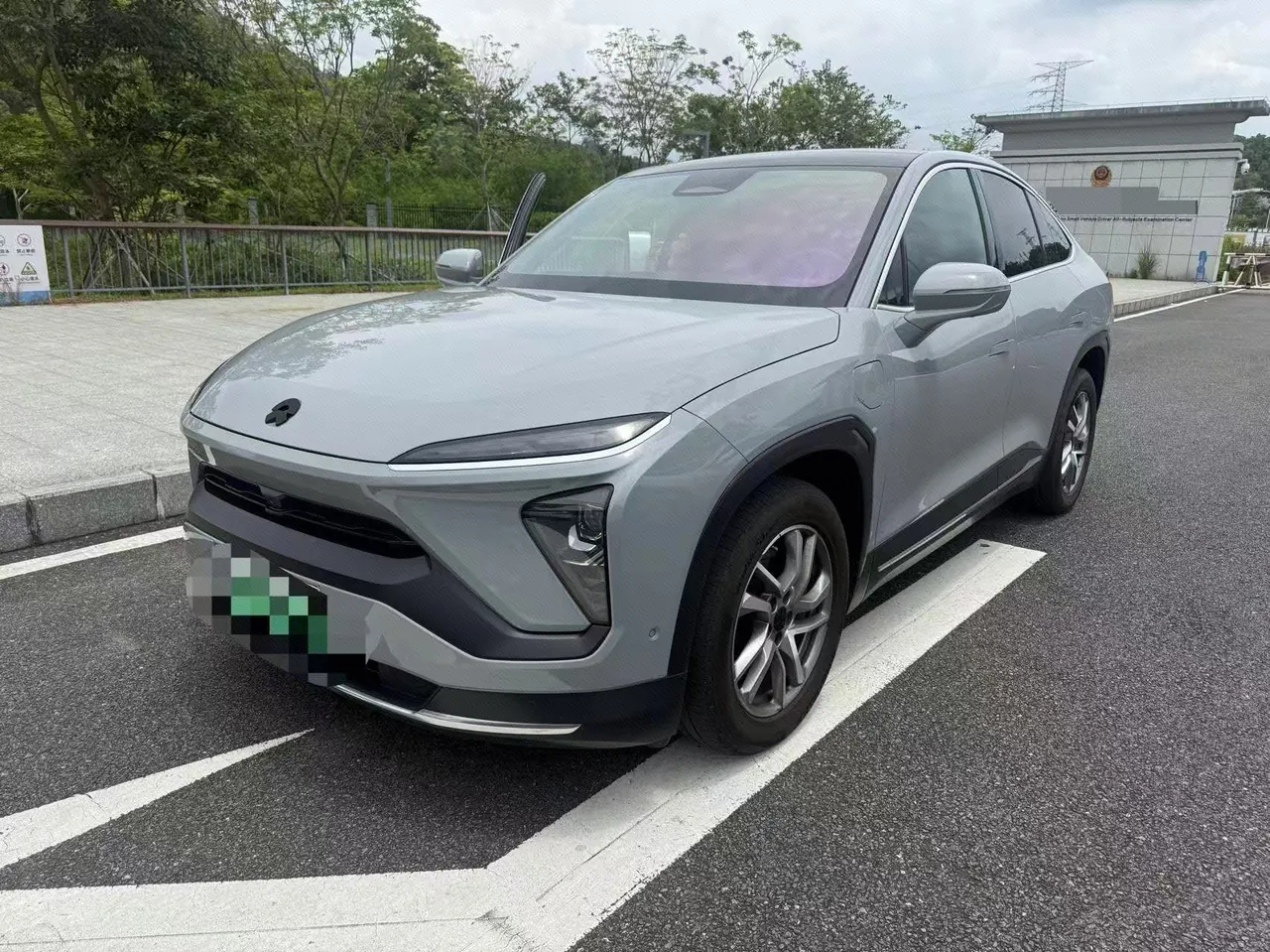打开图片灯箱：NIO 2020 EC 6 605KM Sports Edition Automatic Gear