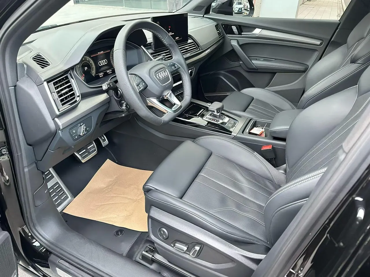 Audi 2025 Q5L 2.0TFSI 40TFSI luxury dynamic automatic 2