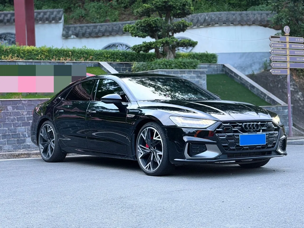 Audi 2024 A7L 2.0TFSI 45TFSI Quattro Black Samurai Edition Automatic Gear 3