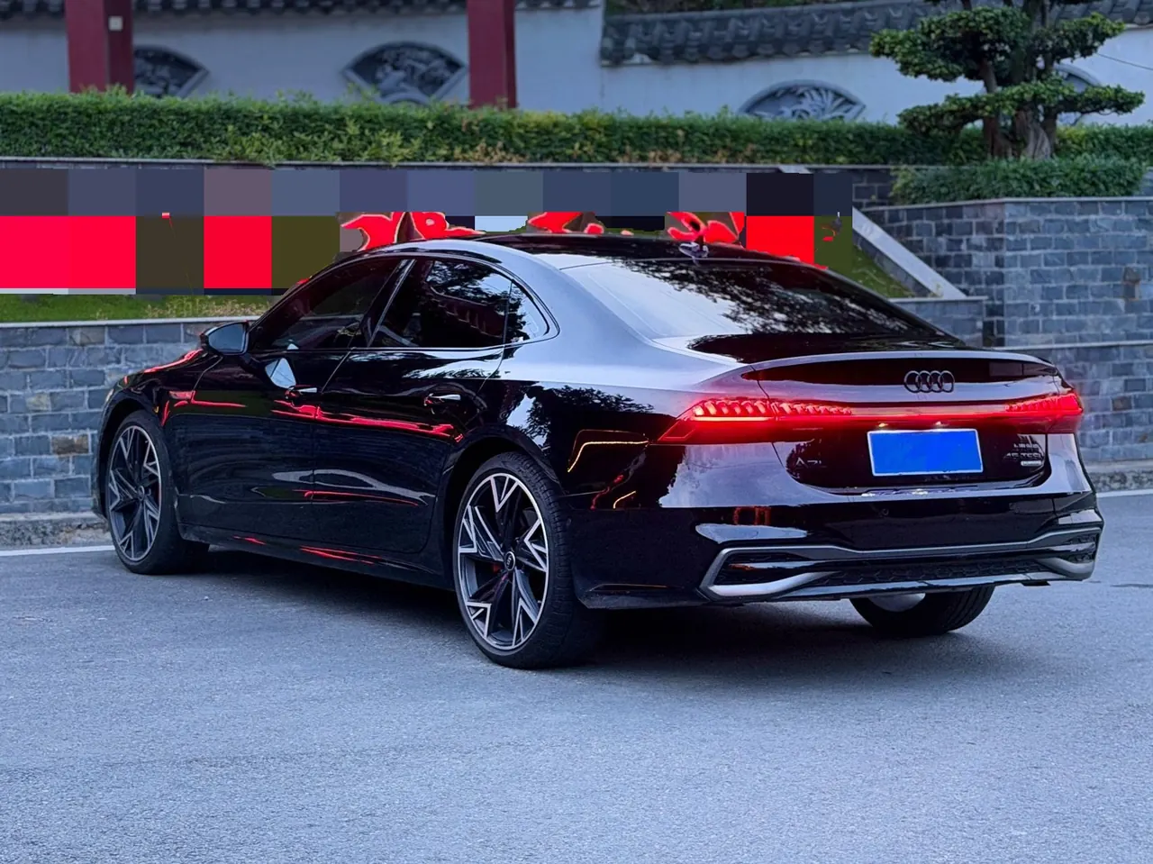 Audi 2024 A7L 2.0TFSI 45TFSI Quattro Black Samurai Edition Automatic Gear 9