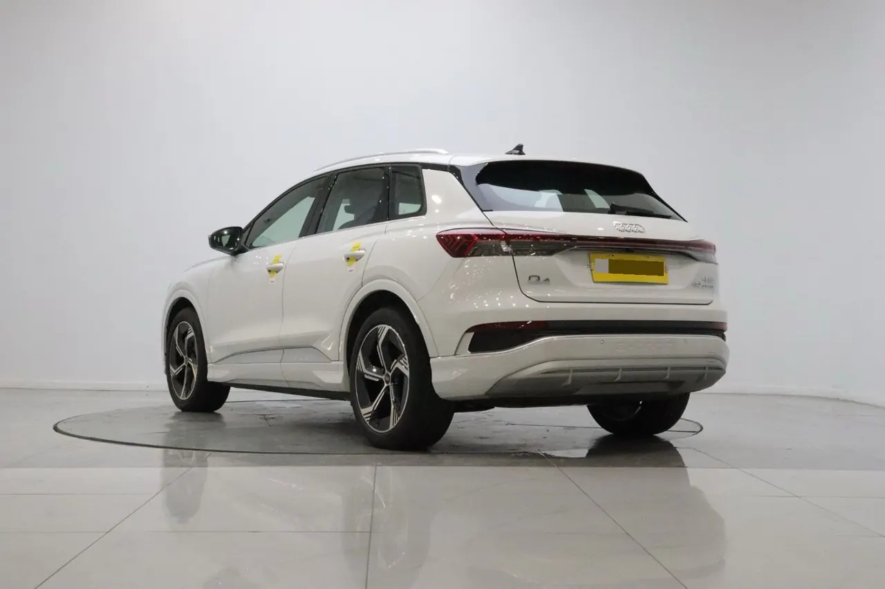 Audi 2024 Q4 e-tron 40 Creation Edition Automatic Gear 3