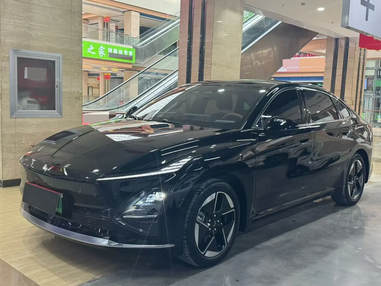 Open image lightbox: WuLing 2025 Starlight EV 610km Intelligent Flagship Automatic Gear