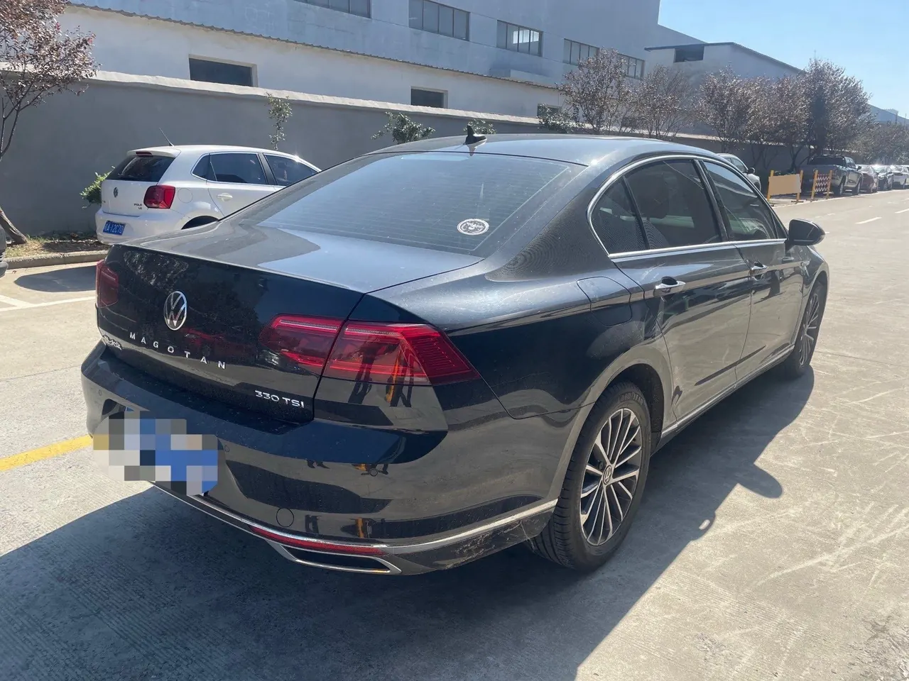 Volkswagen 2020 Magotan 2.0TSI 330TSI luxury automatic transmission 4