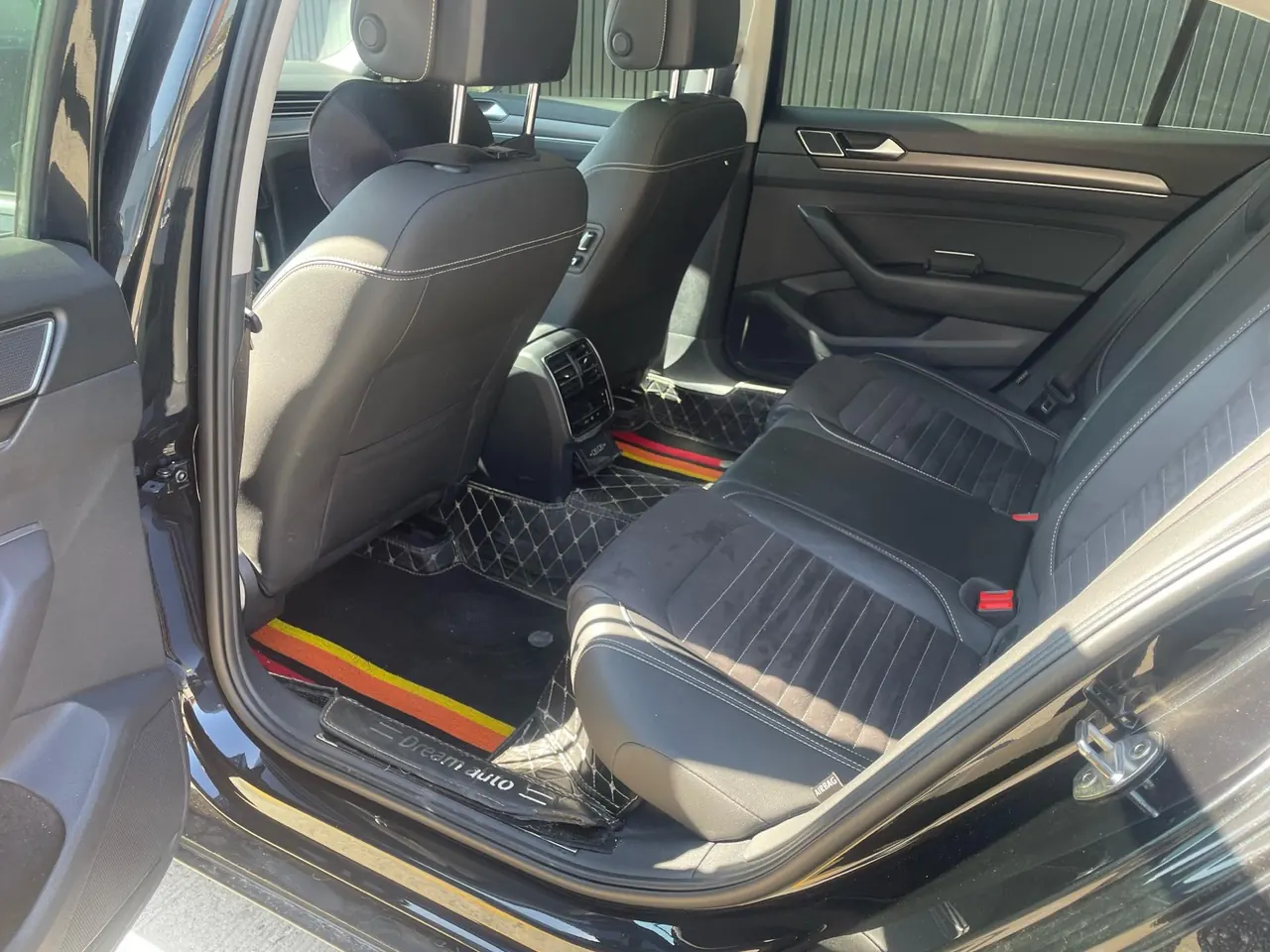 Volkswagen 2020 Magotan 2.0TSI 330TSI luxury automatic transmission 6