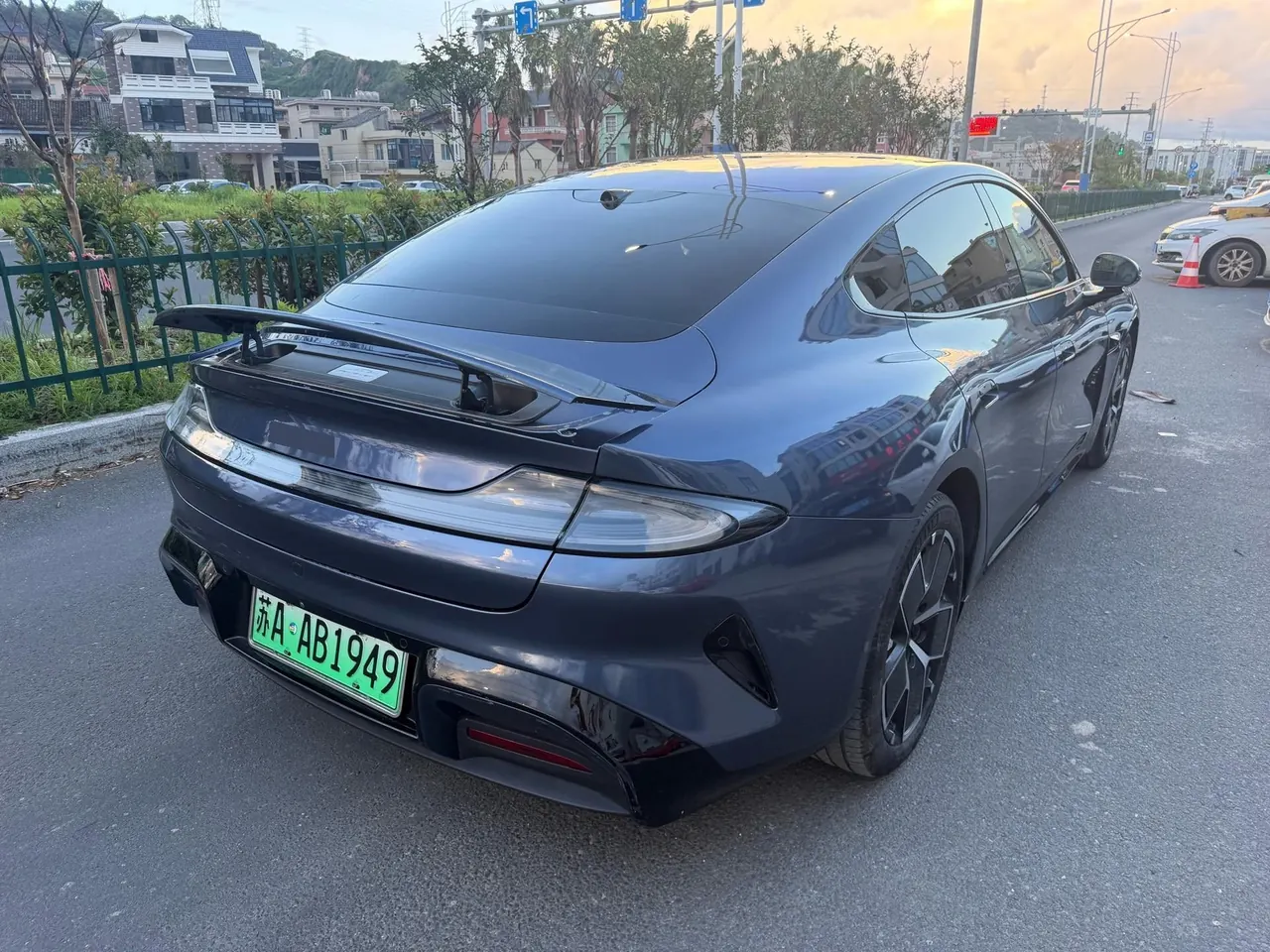 MI 2024 SU 7 700km Rear Drive Standard Founding Edition Automatic Gear 8