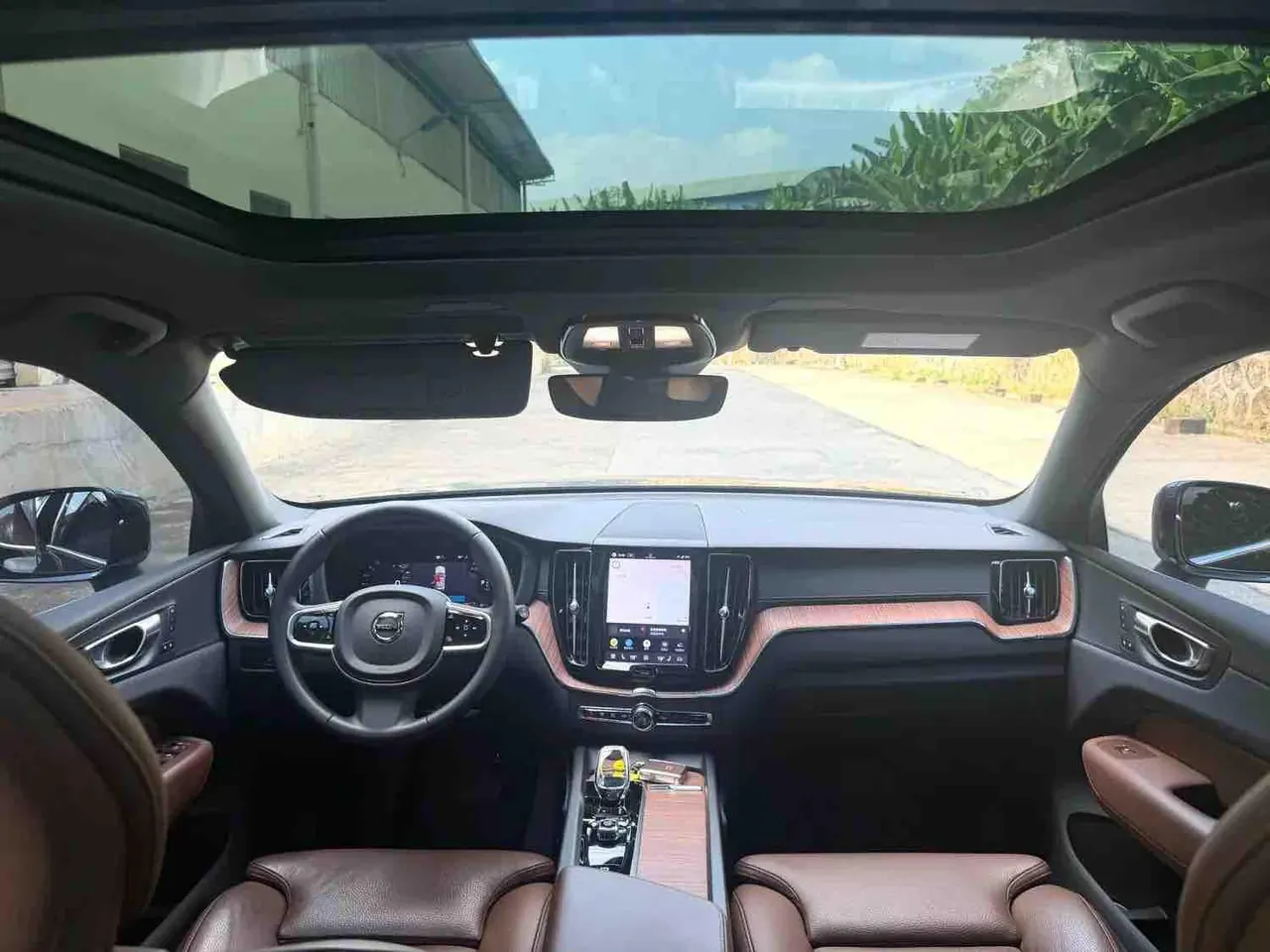 Volvo 2025 XC60 48V 2.0T B5 4-wheel drive Zhiyuan Deluxe Edition Automatic Gear 6