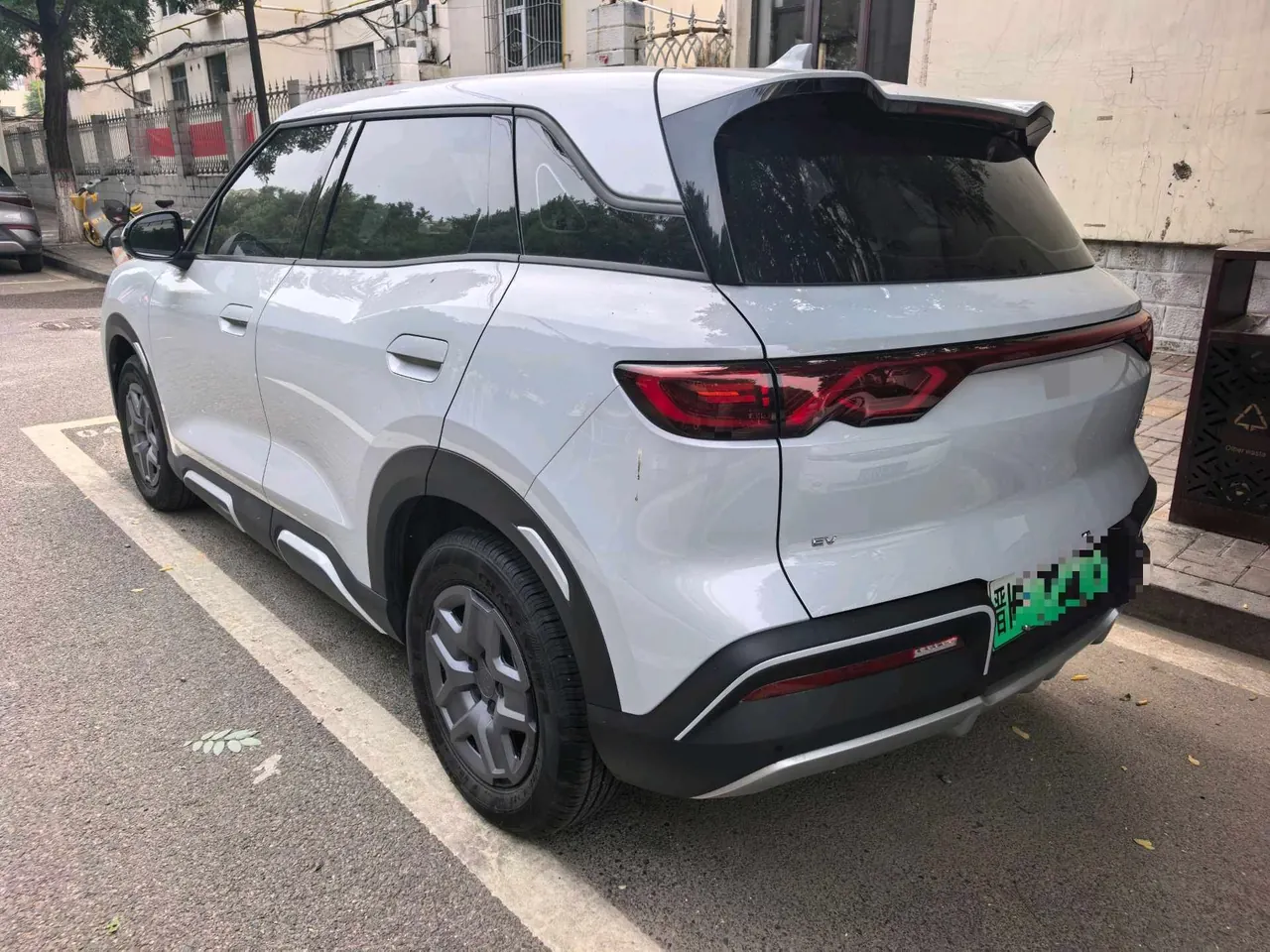 BYD 2025 Yuan UP 301KM Pilot Automatic Gear 3